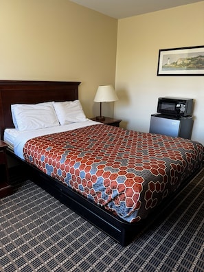 Huone, 1 parisänky | Työpöytä, ilmainen Wi-Fi, vuodevaatteet