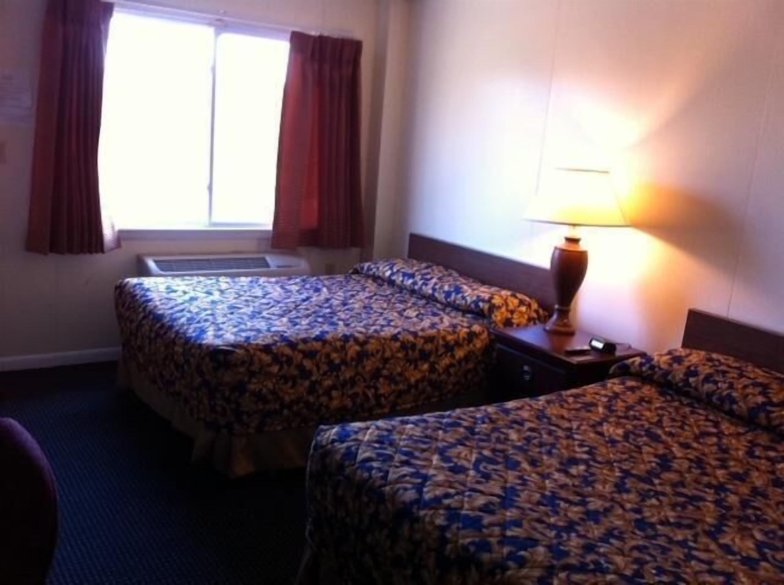 デスク、WiFi (無料)、ベッドシーツ