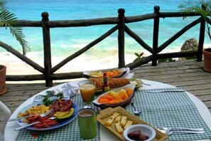 2 restaurants, breakfast, lunch, dinner served; Caribbean cuisine - The Balaji Palace at Playa Grande (Rio San Juan)