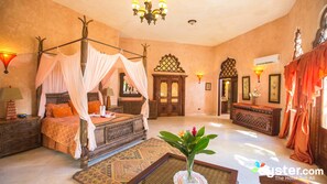 Egyptian cotton sheets, premium bedding, down comforters, pillowtop beds - The Balaji Palace at Playa Grande (Rio San Juan)