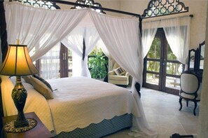 Suite, 1 Katil Raja (King), Garden Area | Cadar kapas Mesir, peralatan tempat tidur premium, gebar bulu kapas 