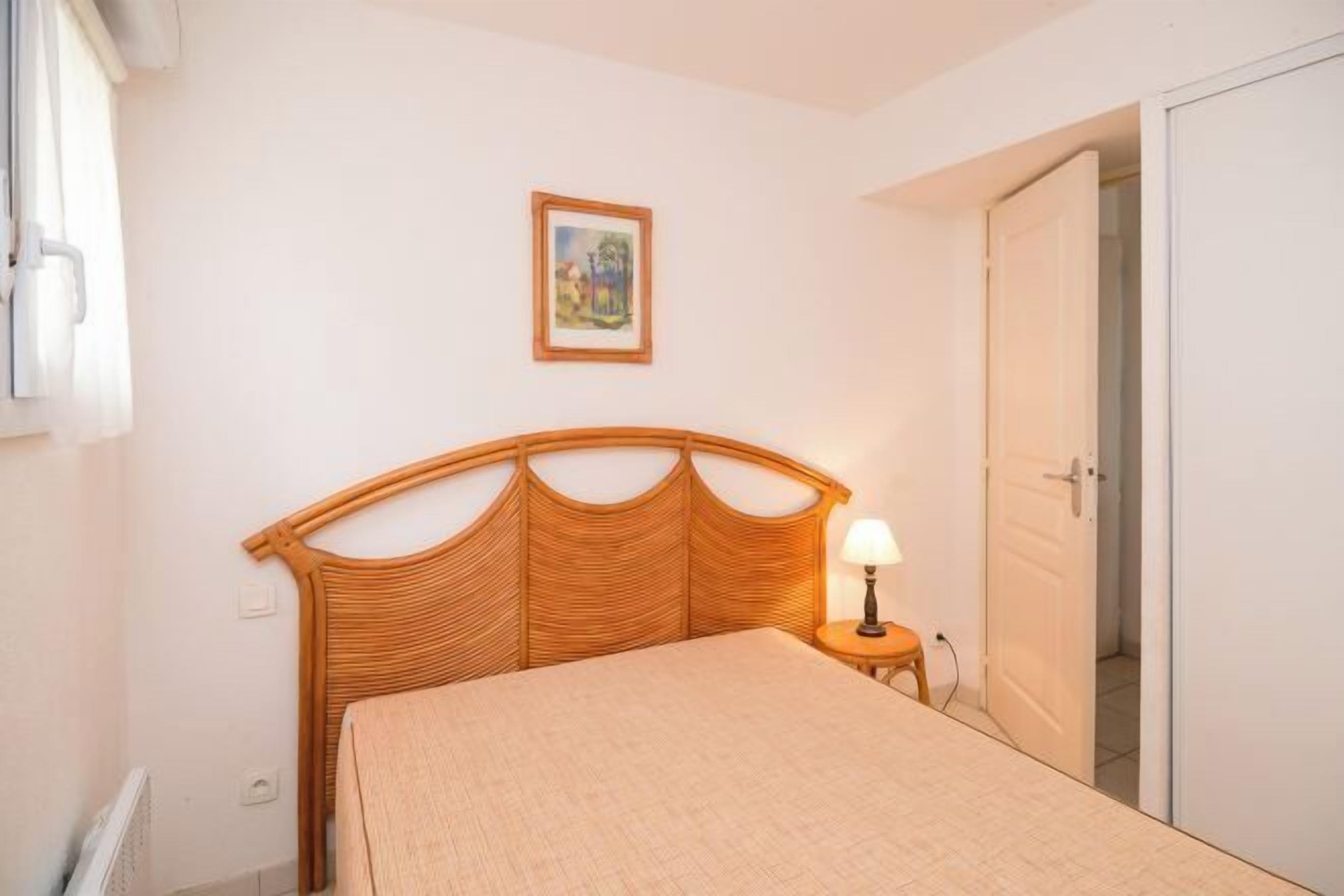 Individually decorated, iron/ironing board