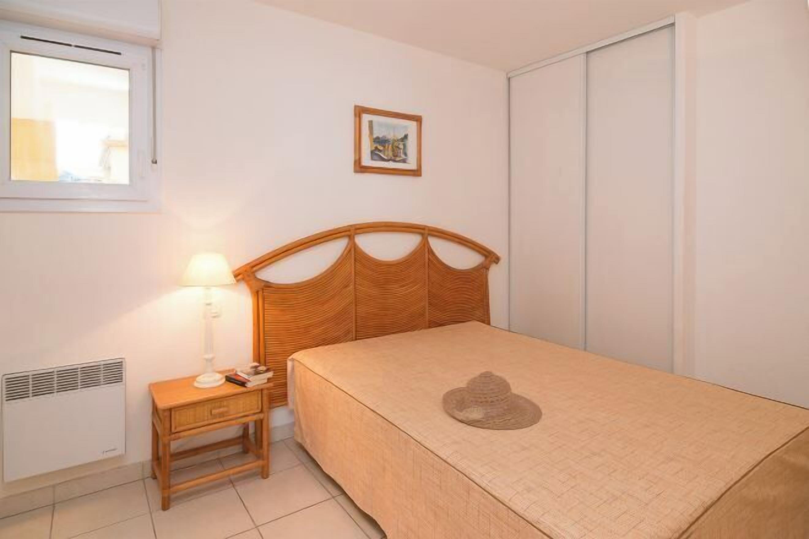 Individually decorated, iron/ironing board