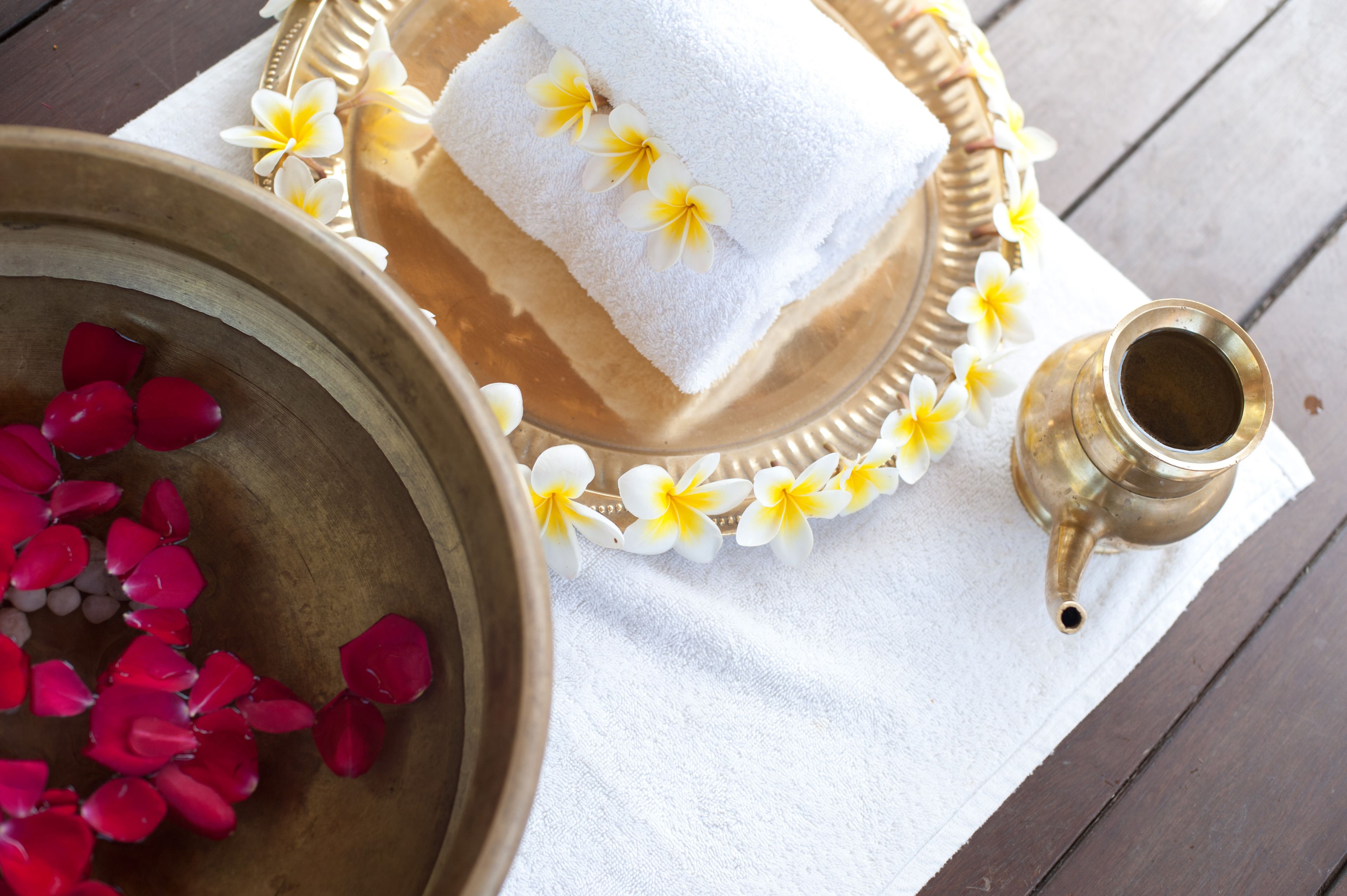 couples treatment room(s), hot tub, body treatments, hydrotherapy