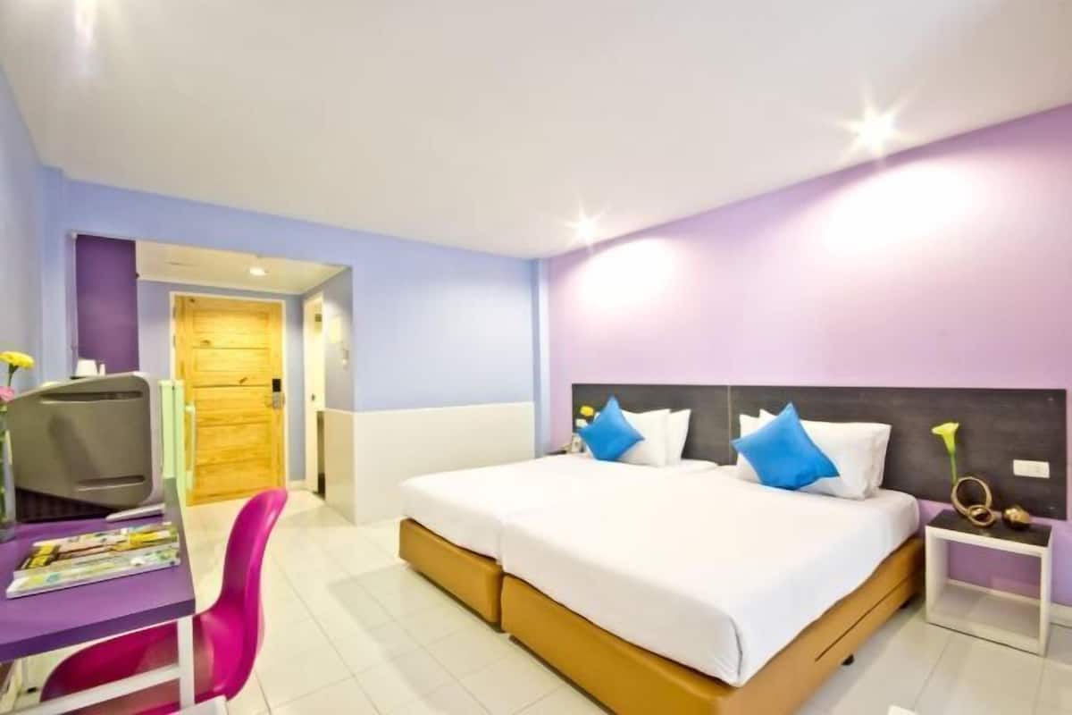 In-room safe, individually decorated, individually furnished, desk