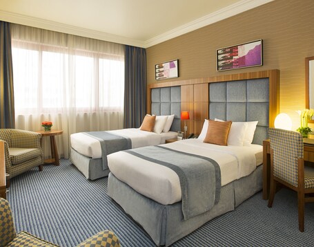 City Seasons Al Hamra Hotel - Image 25