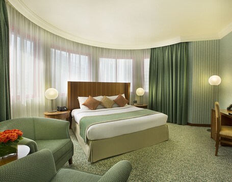 City Seasons Al Hamra Hotel - Image 23