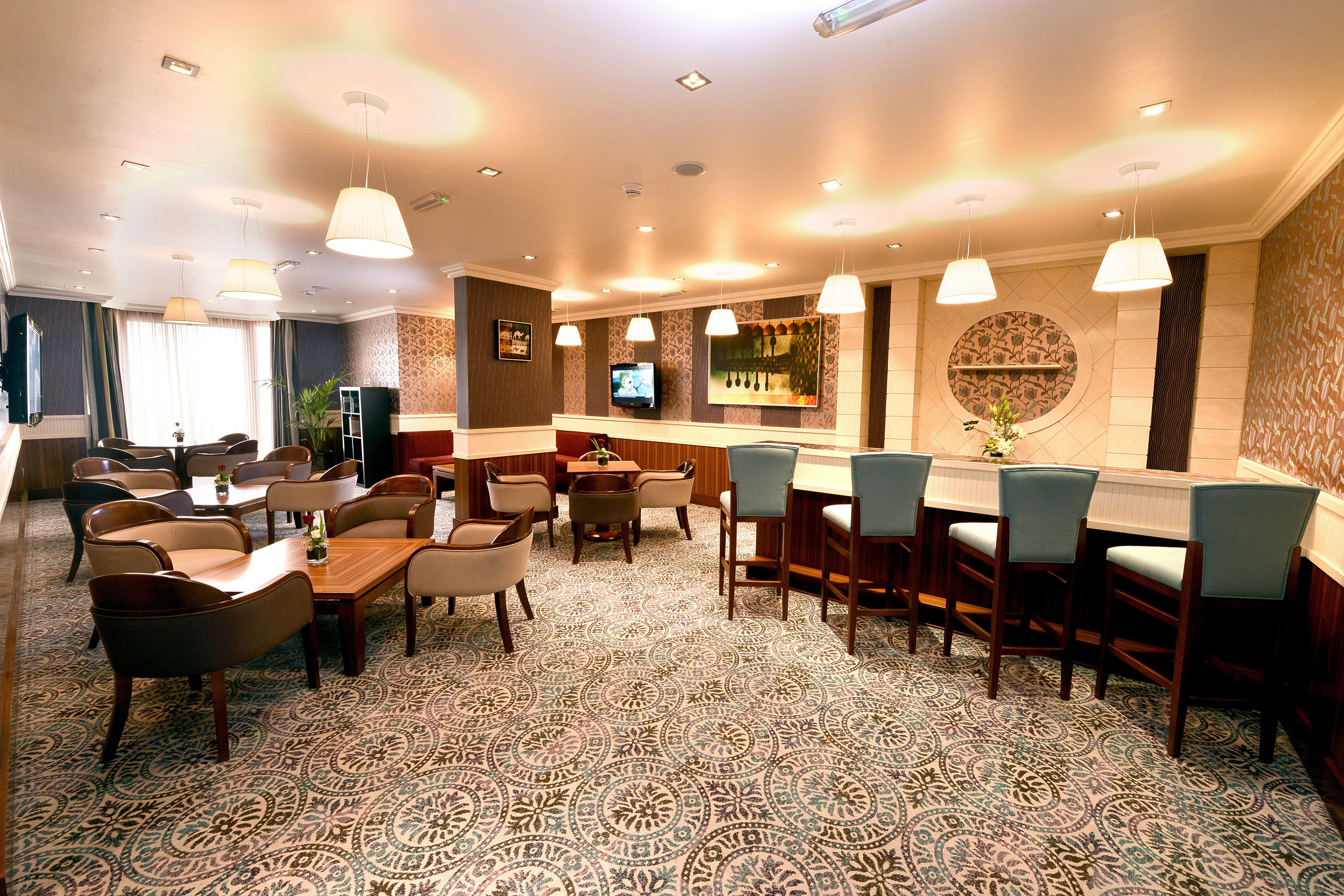 Photo - City Seasons Al Hamra Hotel