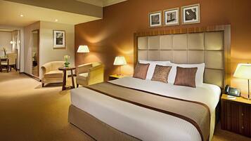 Premium bedding, minibar, in-room safe, desk