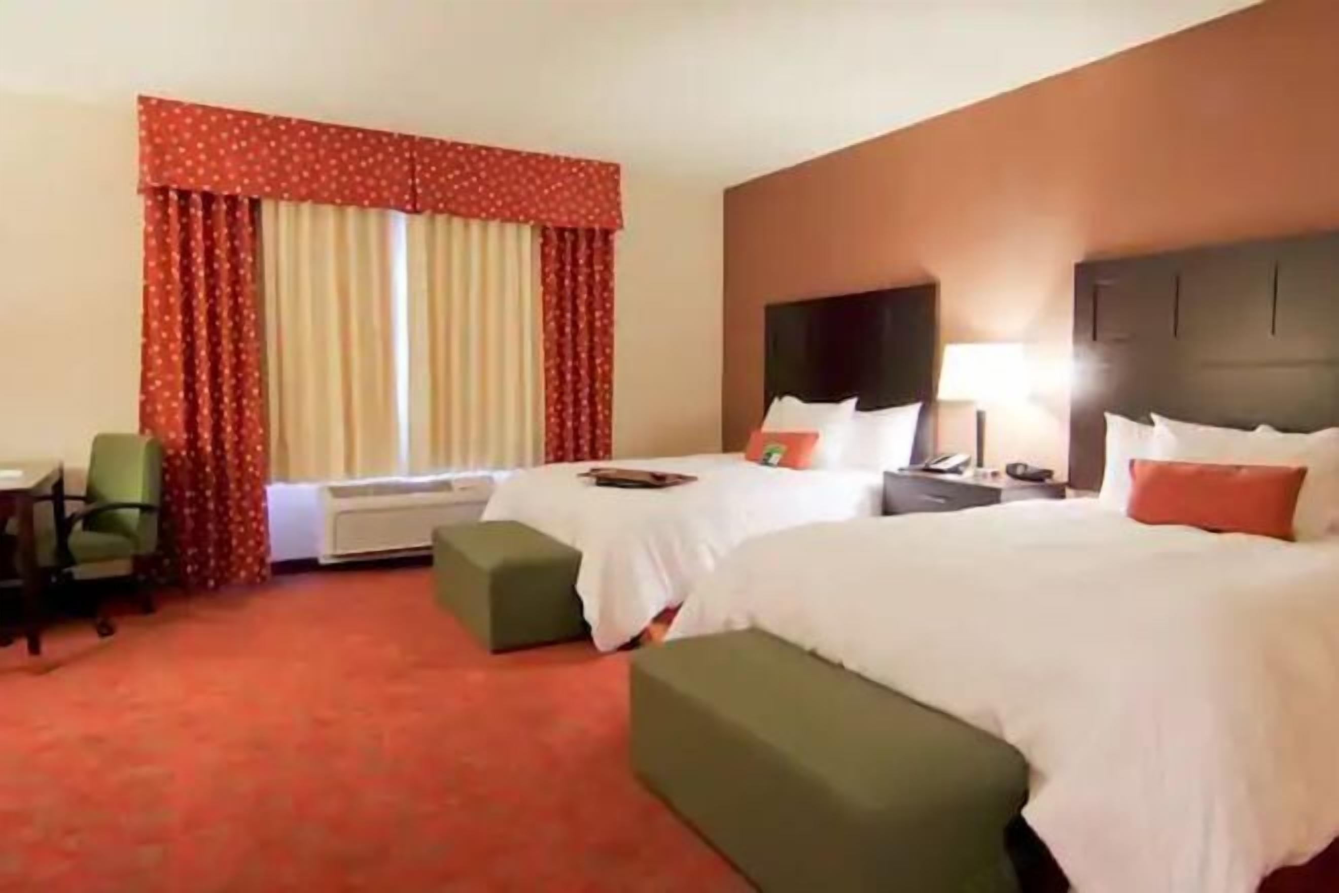 Roupas de cama premium, espaço de trabalho para notebook