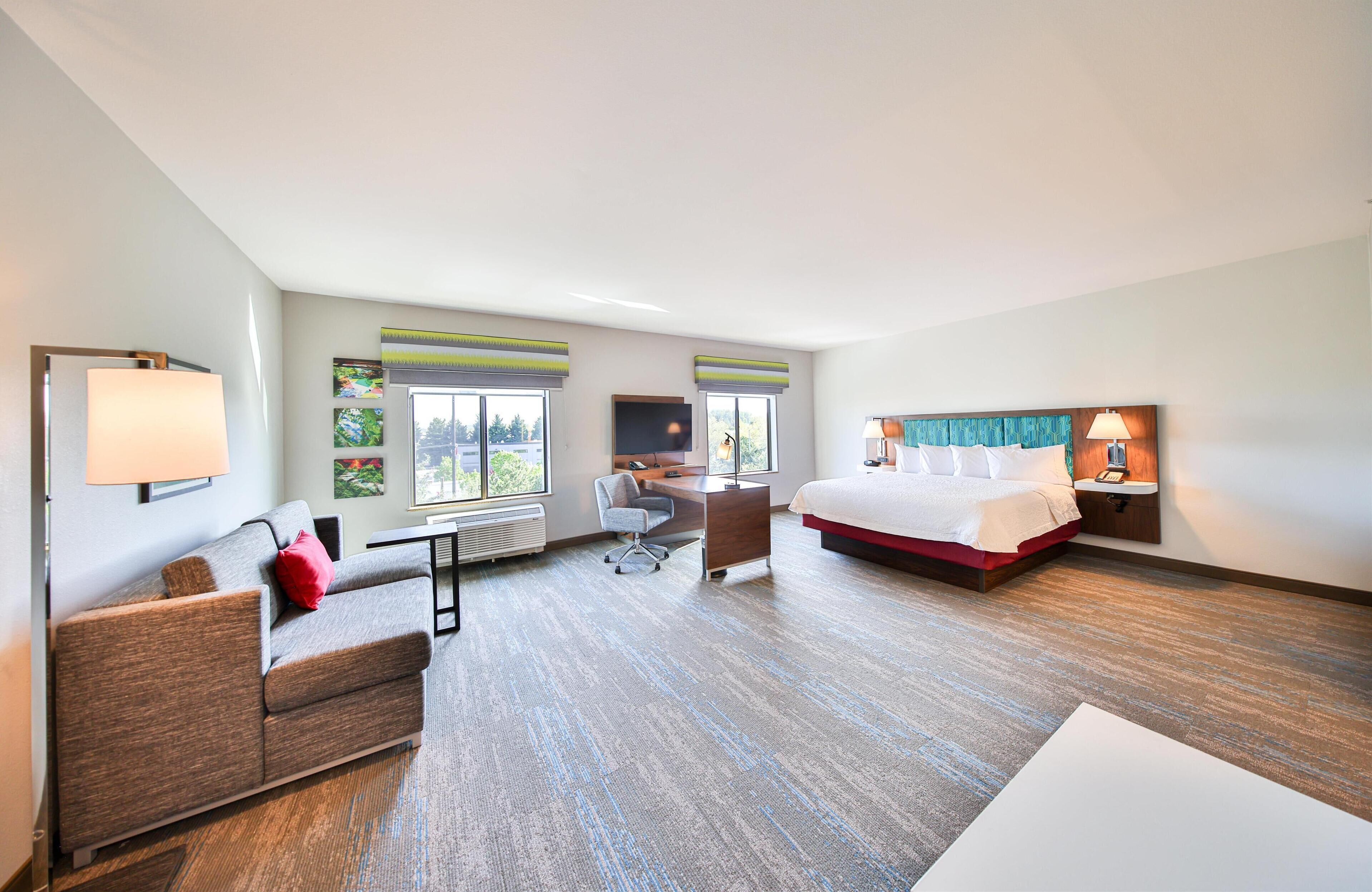 Studio | Area keluarga | Televisi LED 55-inci dengan saluran TV kabel