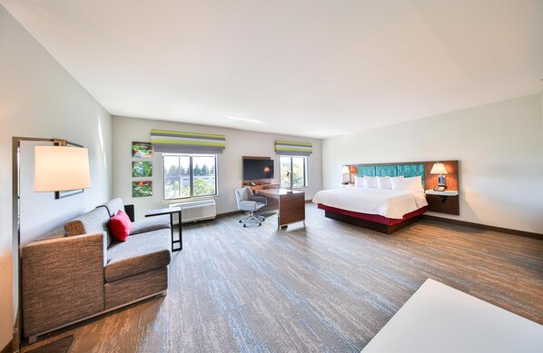 Estudio | Área de sala de estar | Televisión LED de 55 pulgadas con canales por cable 