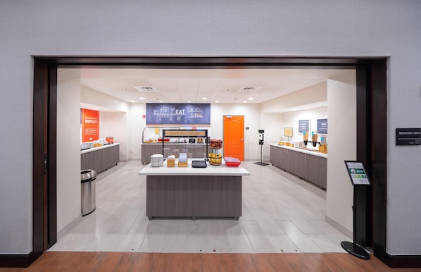 Free daily buffet breakfast