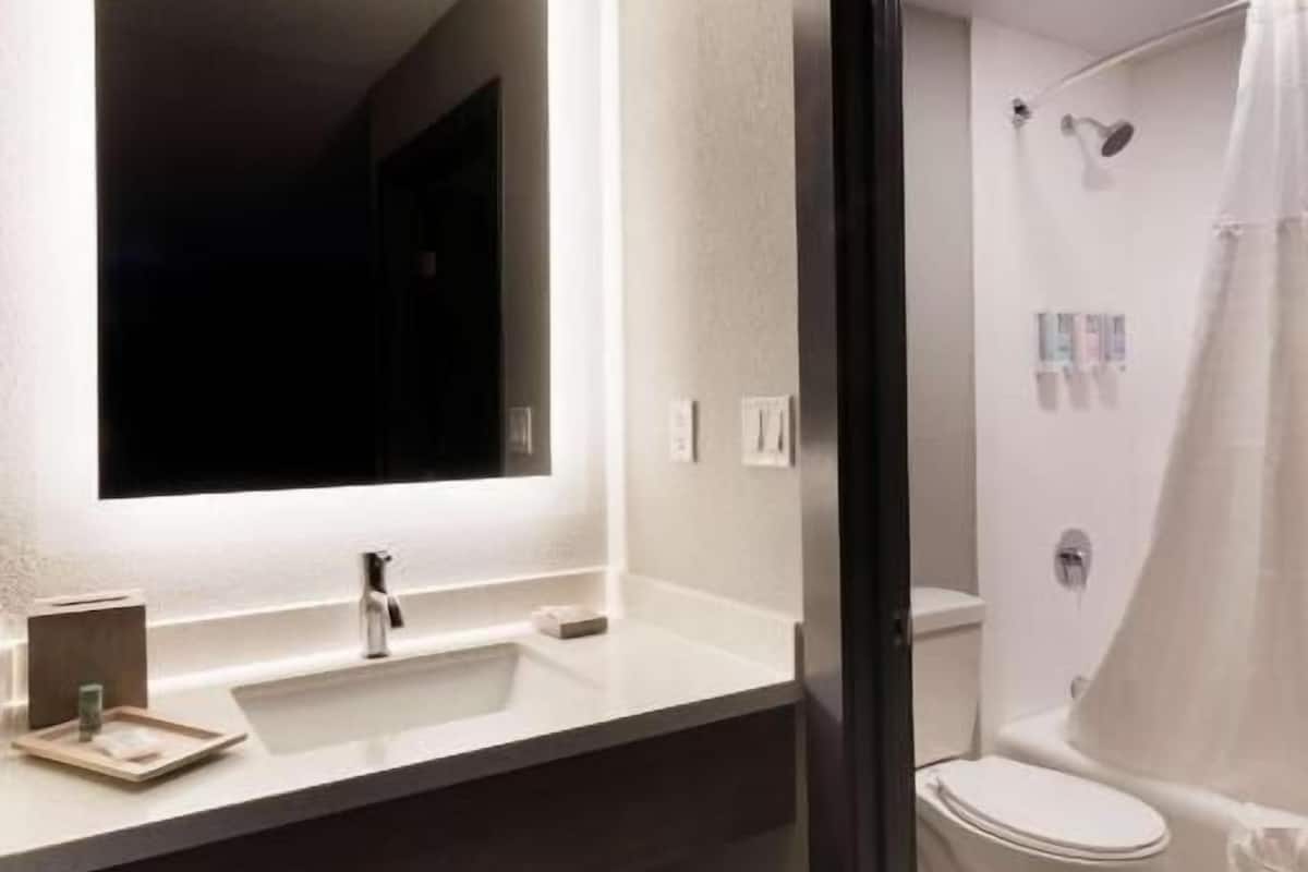 Free toiletries, hair dryer, towels, soap