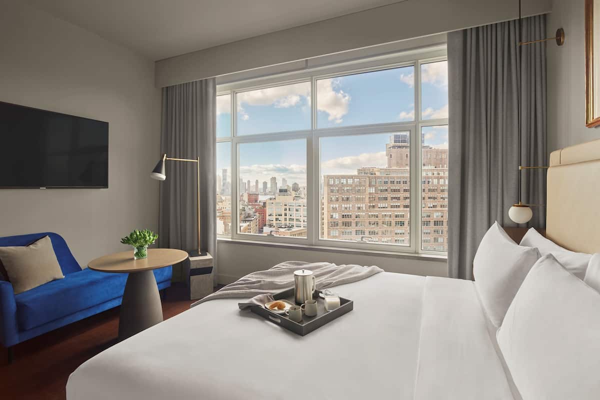 Frette Italian sheets, premium bedding, down comforters, pillowtop beds