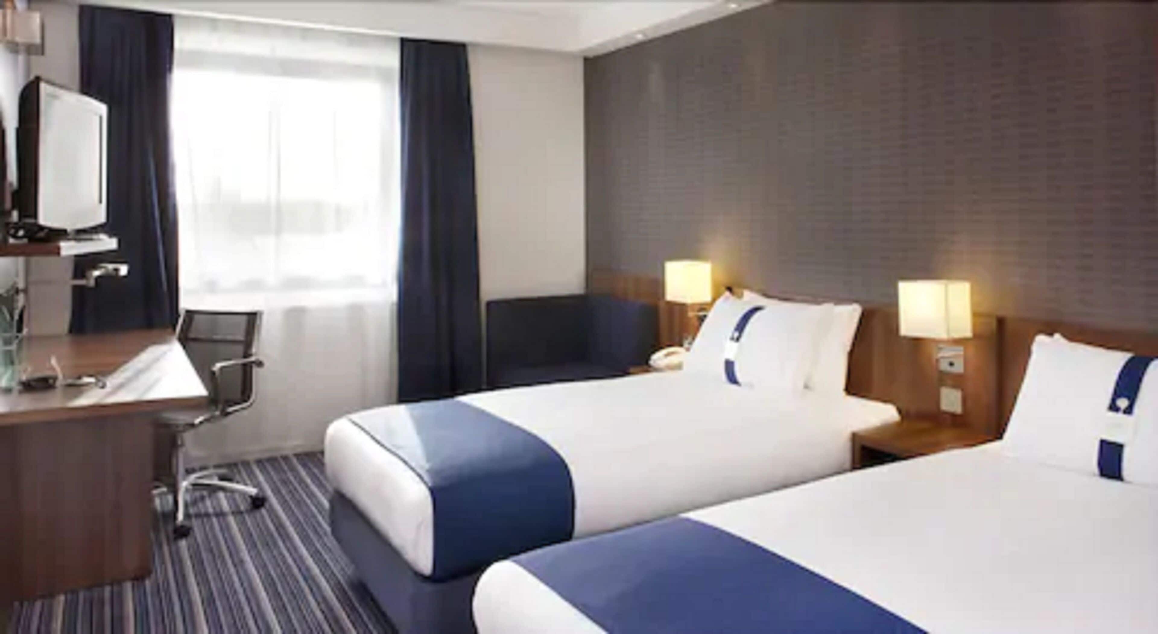 Photo - Holiday Inn Express Manchester City Centre by IHG