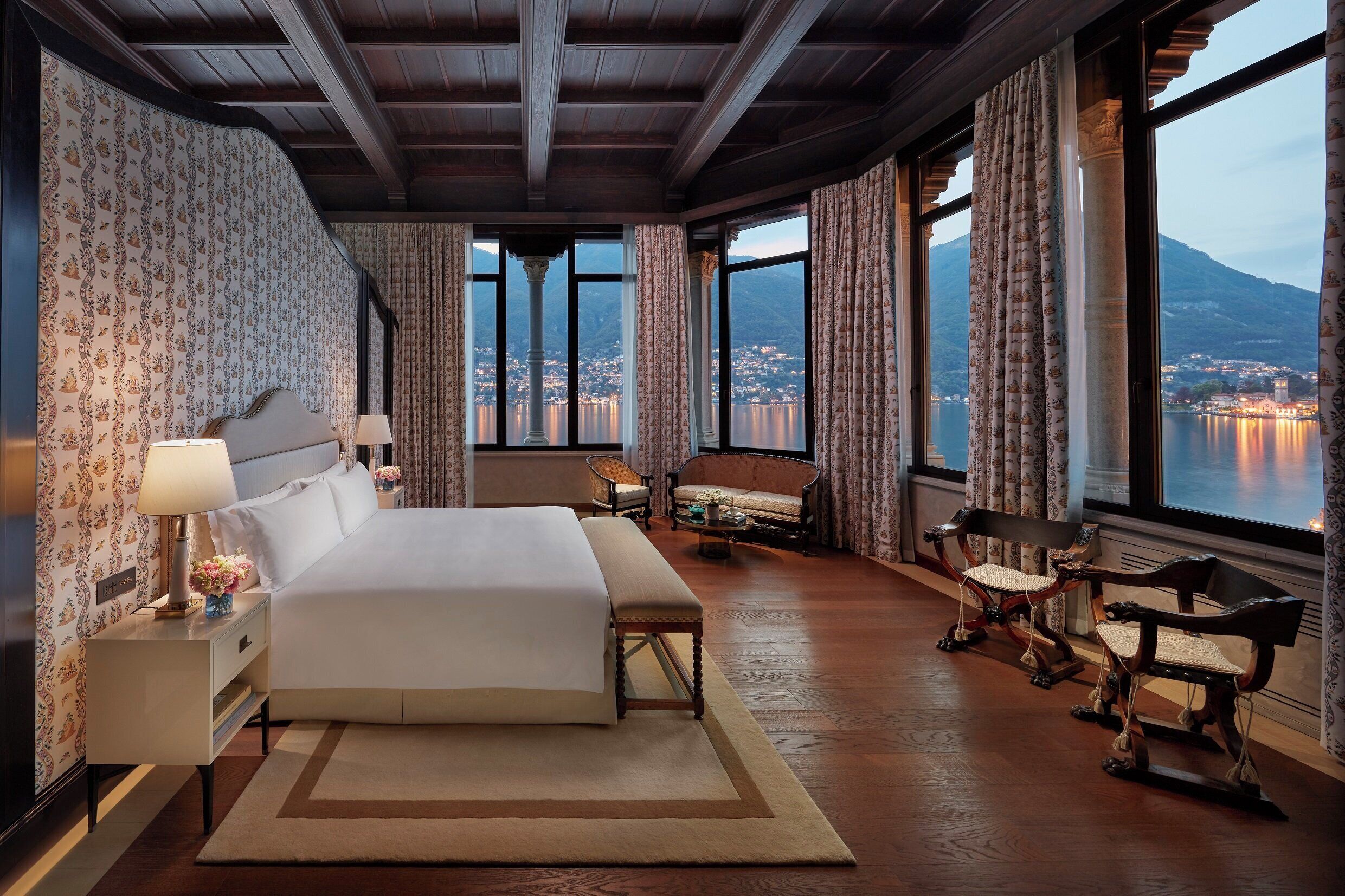 Ropa de cama de alta calidad, cubrecamas y colchones con pillow-top 