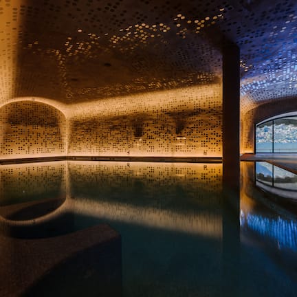 Indoor pool, seasonal outdoor pool, free cabanas, pool umbrellas