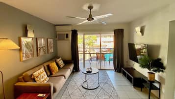 Deluxe Apartment | Pillowtop beds, in-room safe, individually decorated