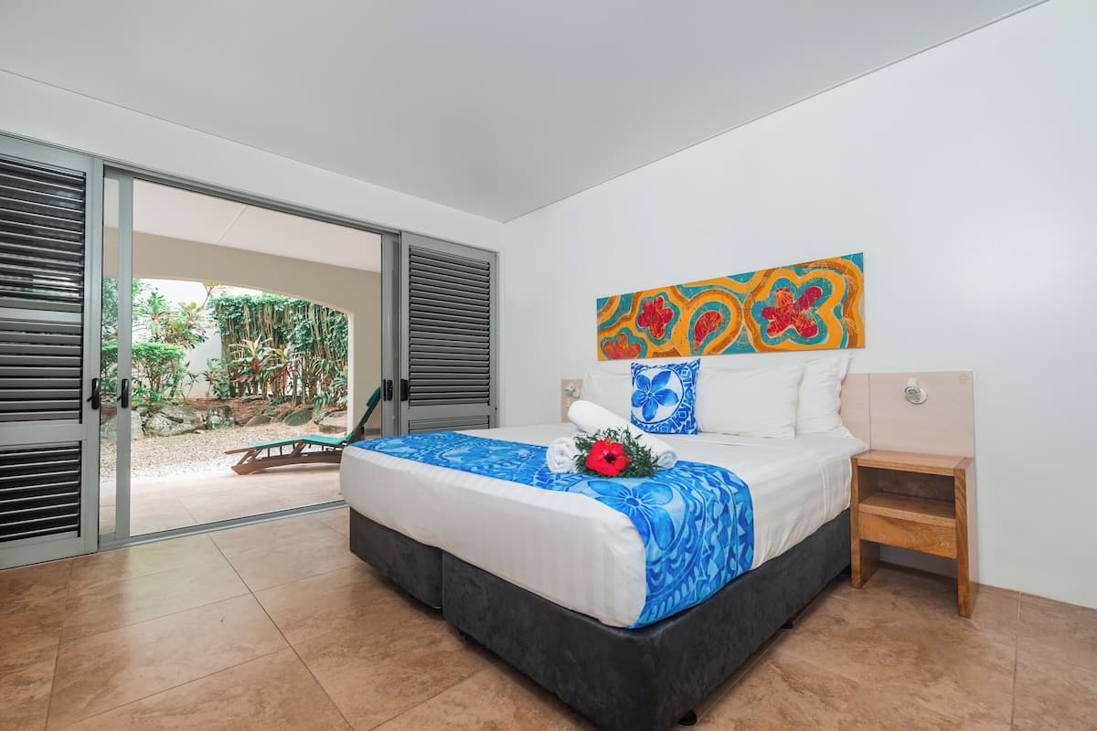 Suite, 2 Bedrooms, Poolside | View from room