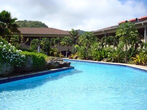 2 outdoor pools, pool umbrellas, sun loungers - Sunset Resort - Adults Only (Rarotonga)
