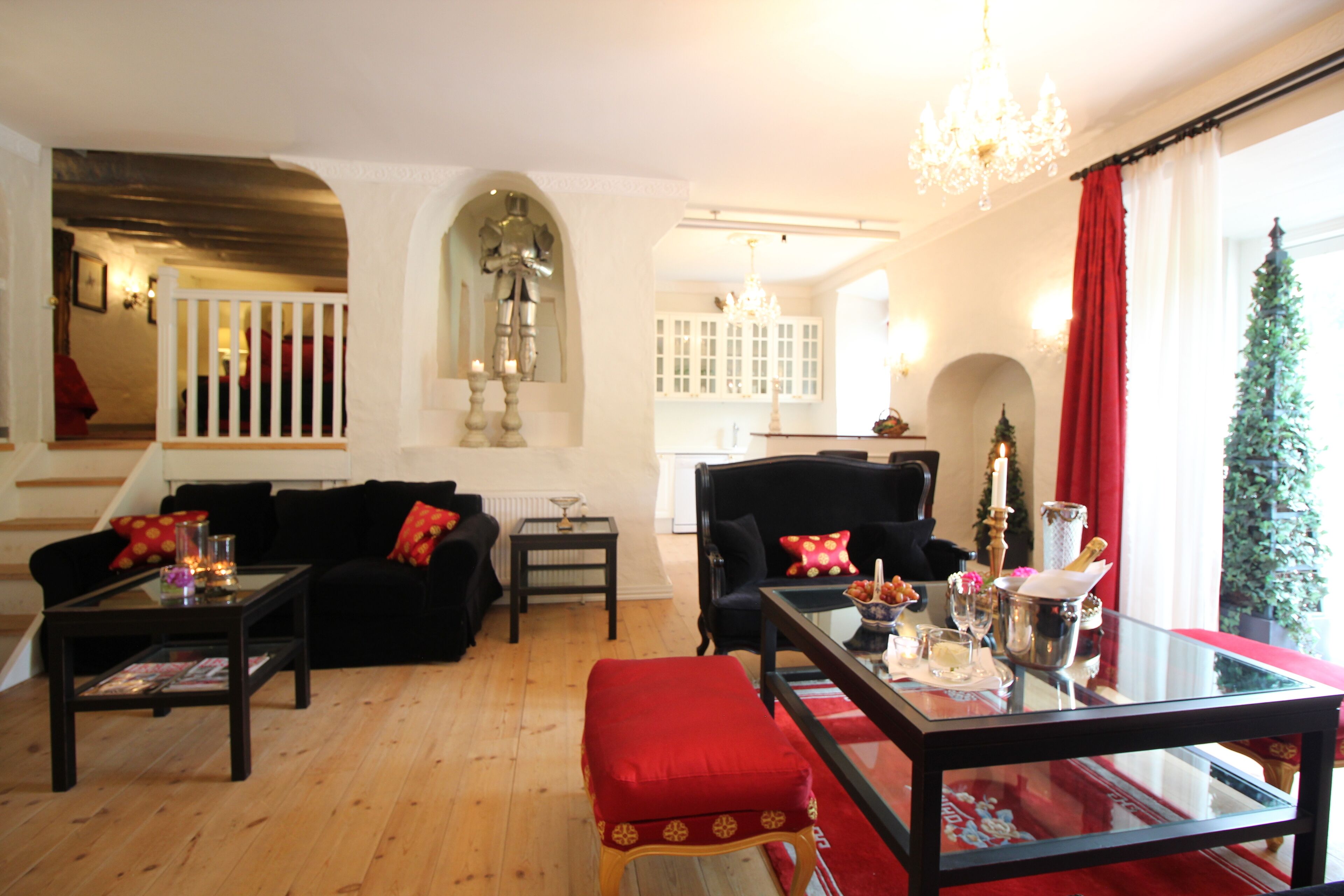 Royal Suite | Living area | TV