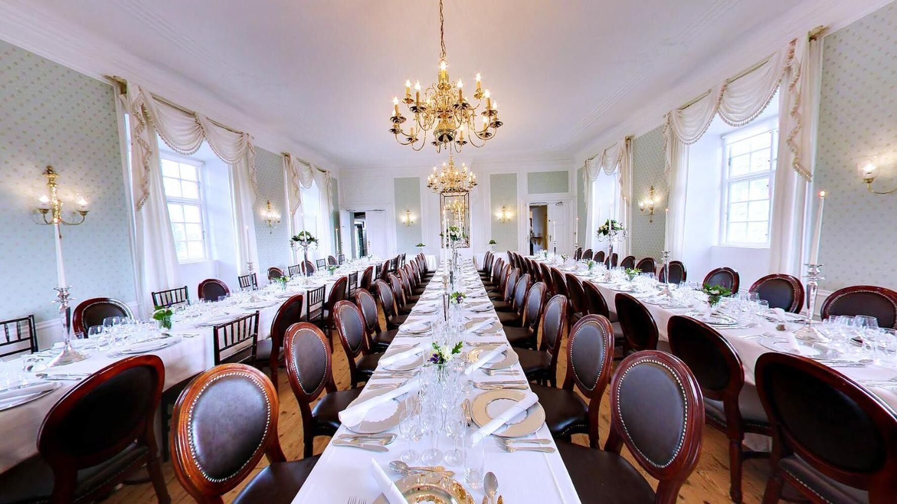 Banquet hall