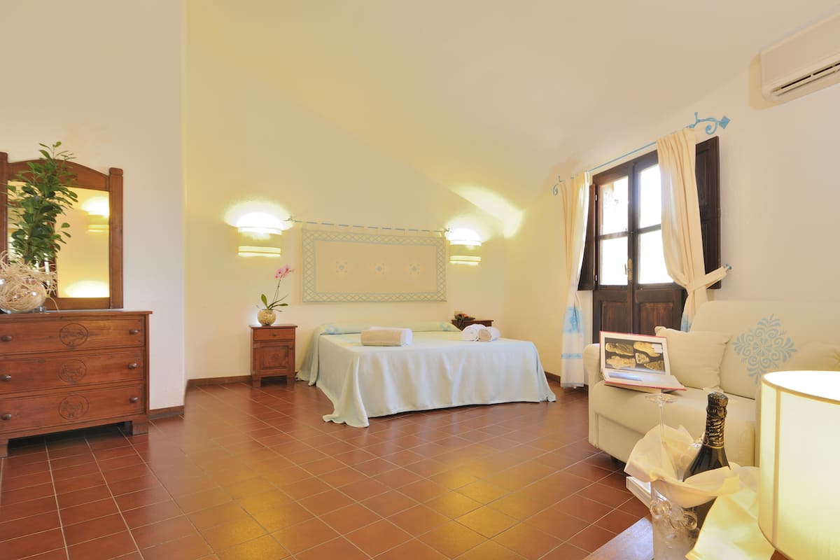 1 bedroom, minibar, in-room safe, desk