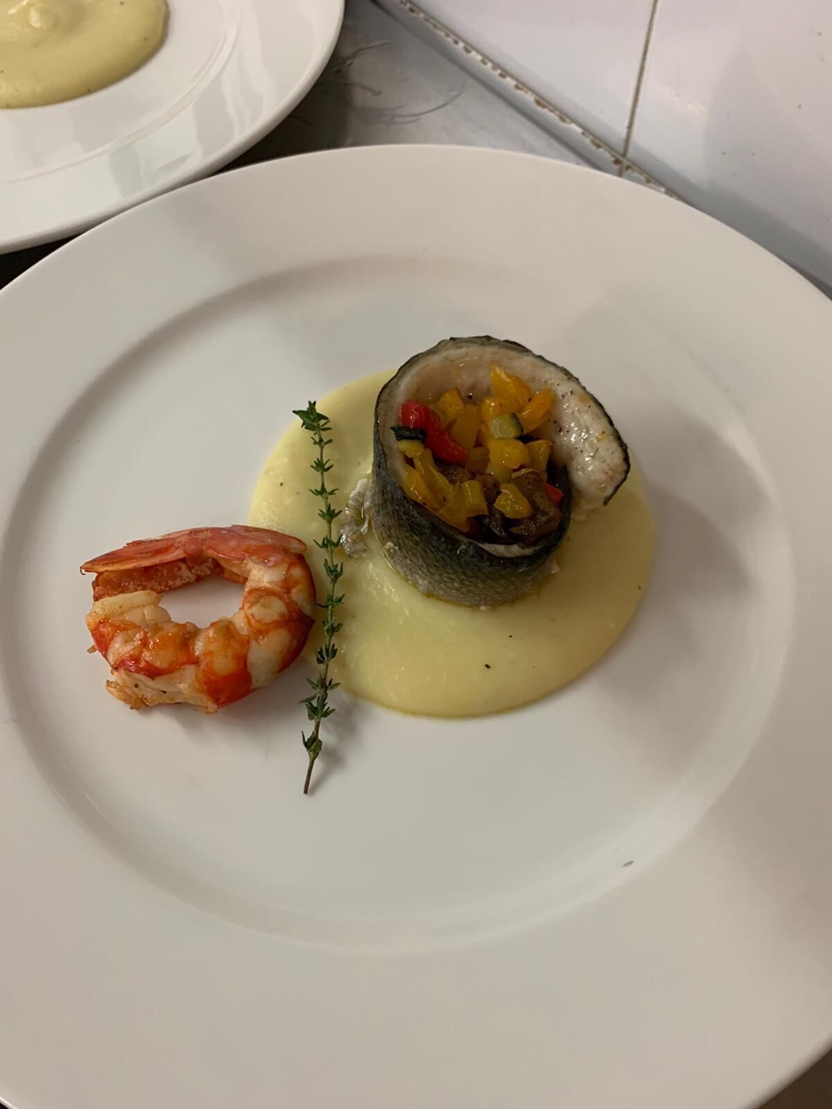 Alimentos y bebidas