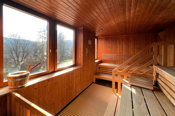 Sauna, steam room, body treatments, aromatherapy, hot stone massages