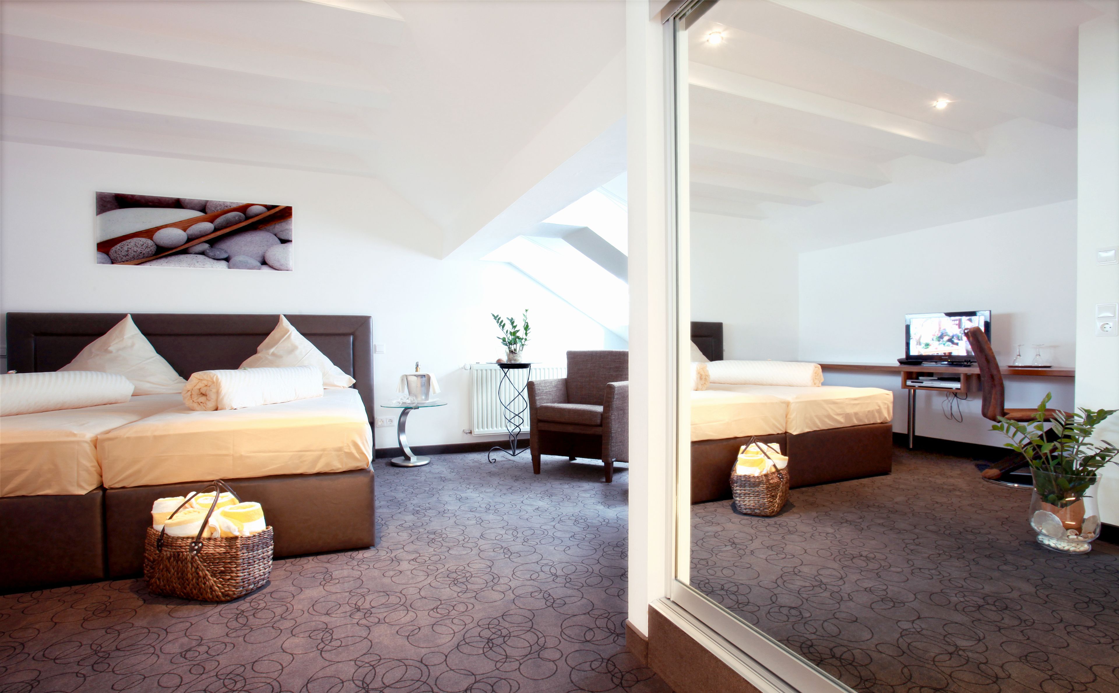 superior double room, 1 double bed, non smoking, mountain view | 1 bedroom, premium bedding, minibar, in-room safe