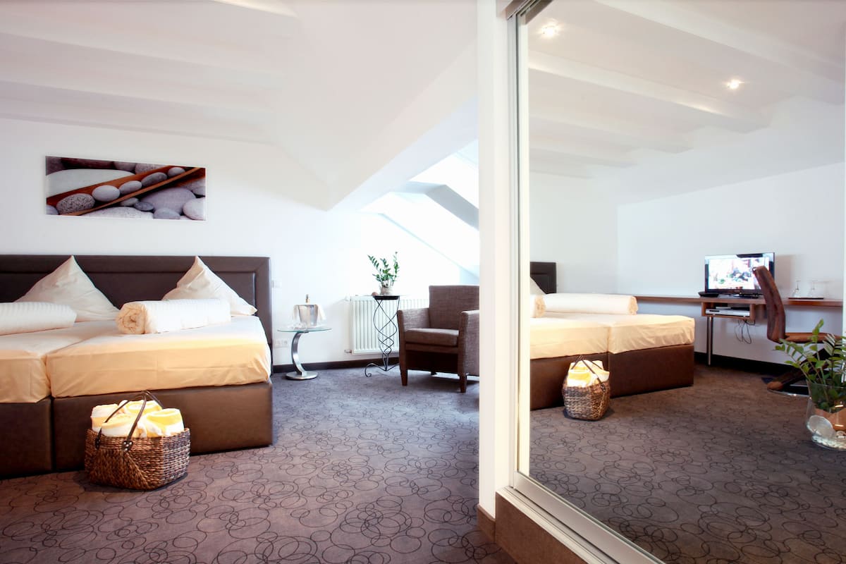 superior double room, 1 double bed, non smoking, mountain view | 1 bedroom, premium bedding, minibar, in-room safe