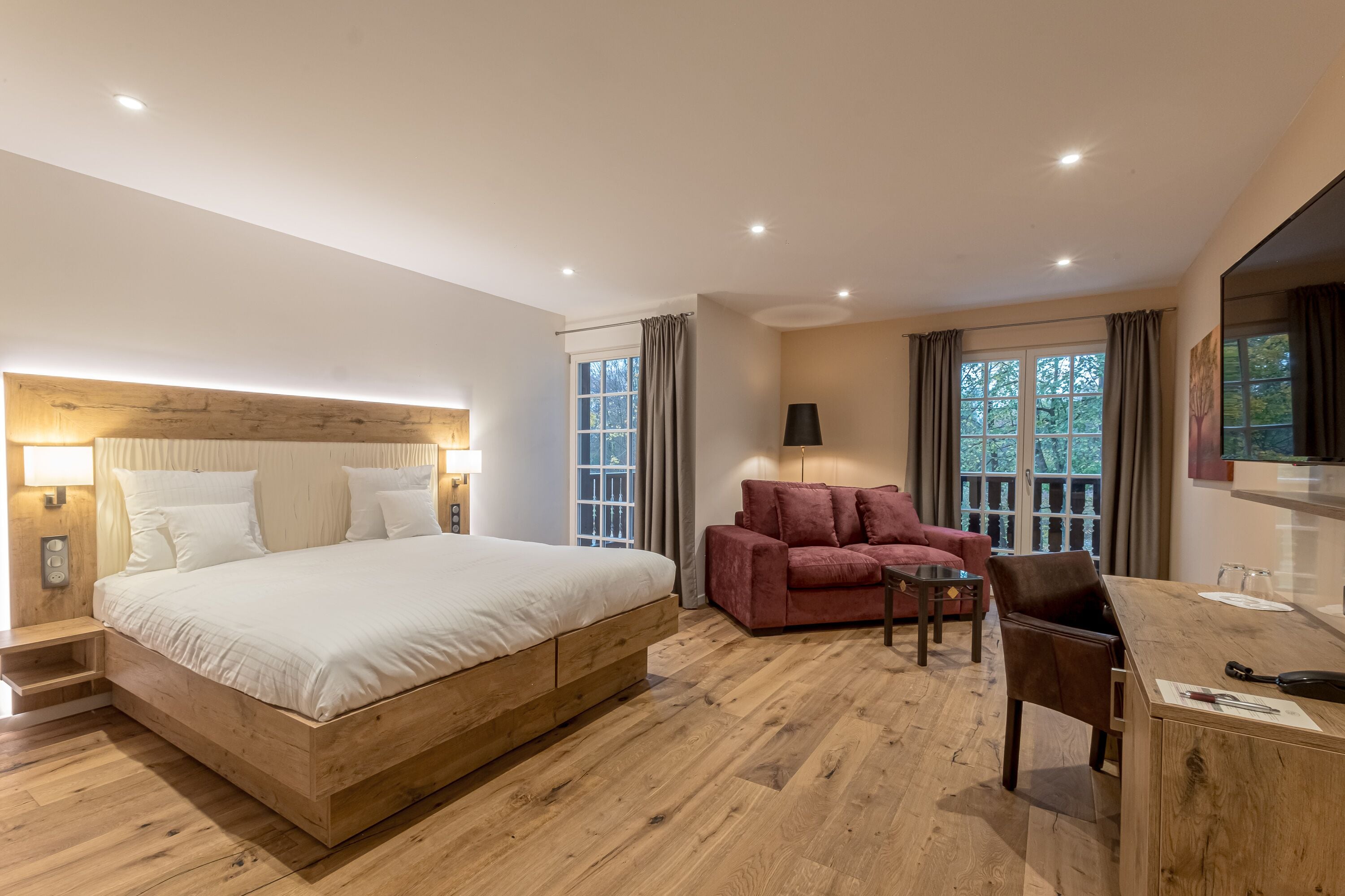 new - prestige double room (the park) | 1 bedroom, minibar, in-room safe, desk