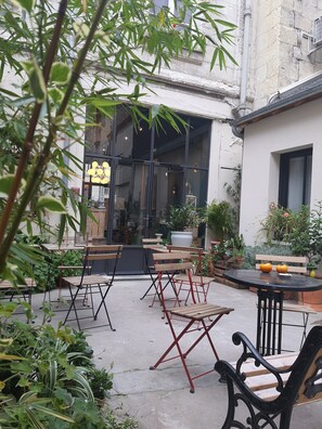 Terrace/patio - Hôtel du Cygne (Tours) (Tours)