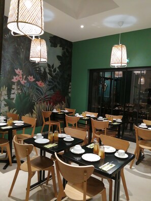 Daily buffet breakfast (EUR 13 per person)