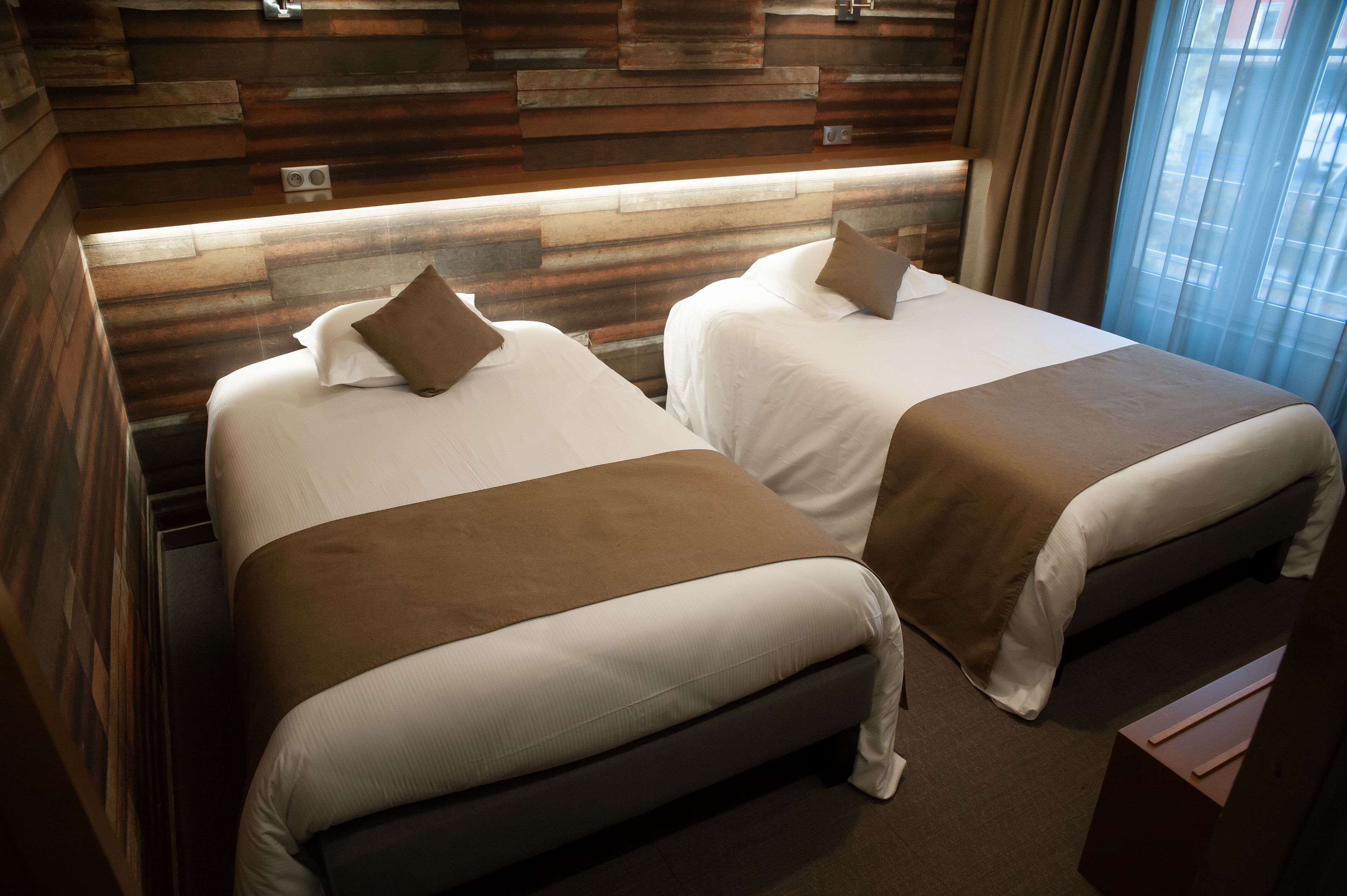 pillow-top beds, free minibar, in-room safe, desk