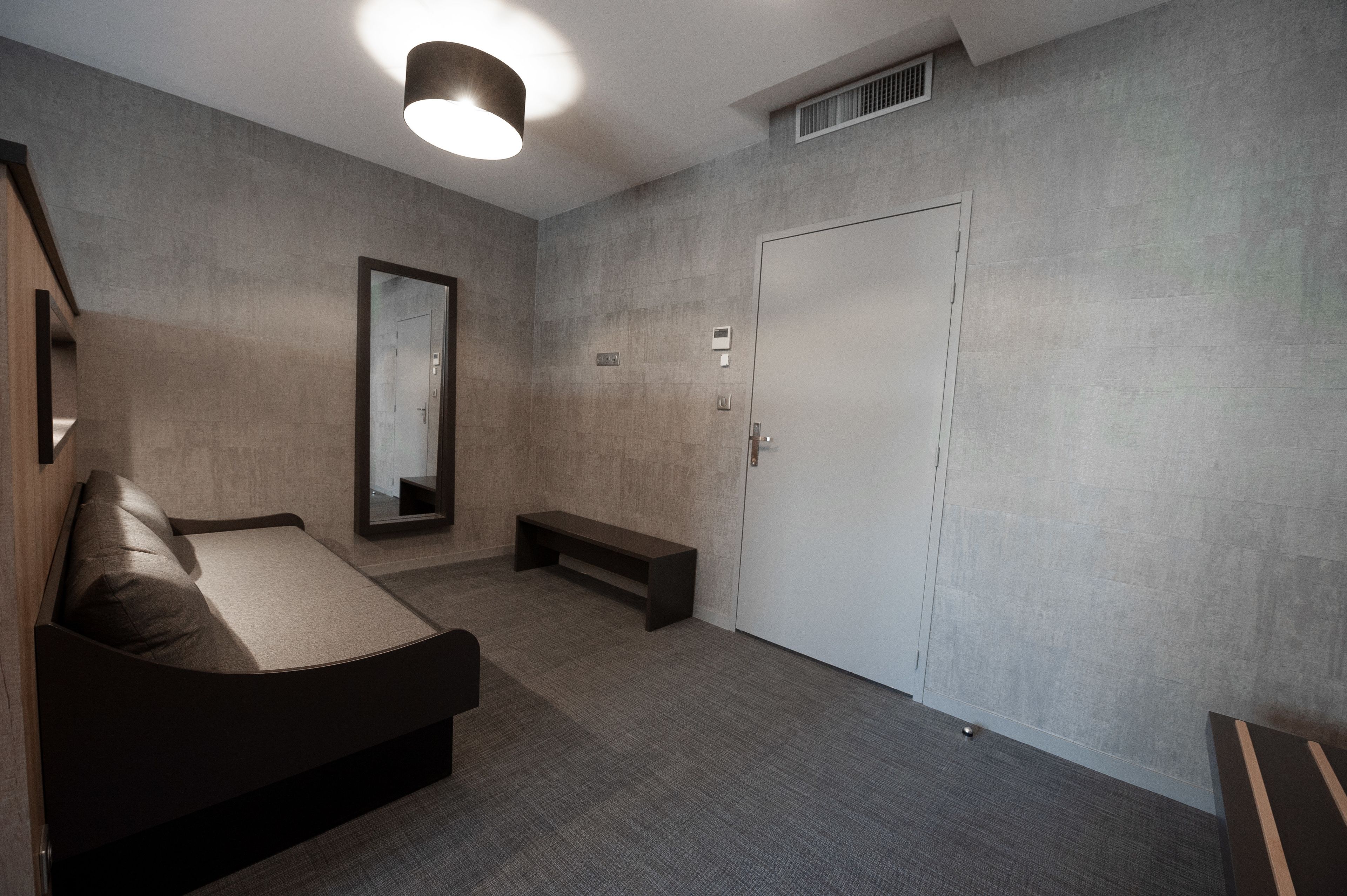 elegance suite | pillow-top beds, free minibar, in-room safe, desk