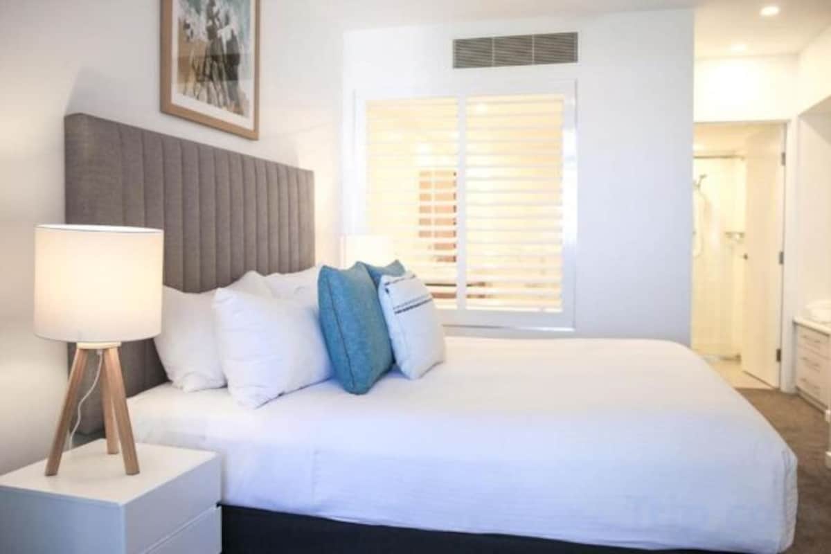Premium One Bedroom SPA Apartment