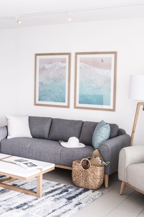 Smart TV, pay films - Rumba Beach Resort (Caloundra)