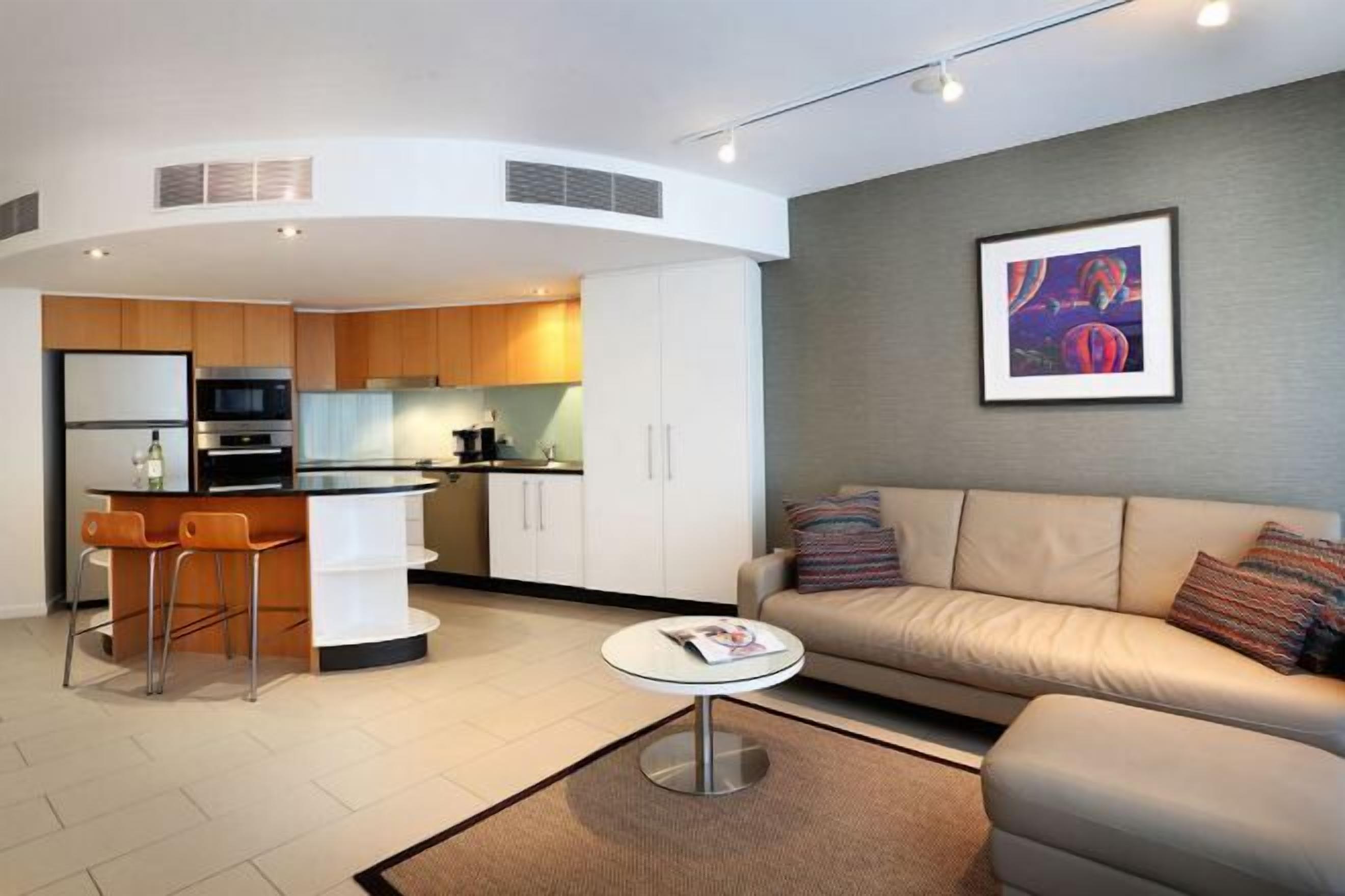 Living area | Smart TV, pay films