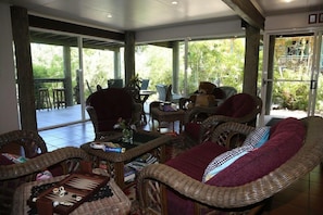 Pemandangan dari properti