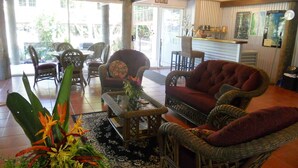 Lobby - Licuala Lodge (Wongaling Beach)