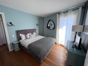 スタンダード アパートメント 2 ベッドルーム | 防音設備、アイロン / アイロン台、ベビーベッド (無料)、WiFi (無料)