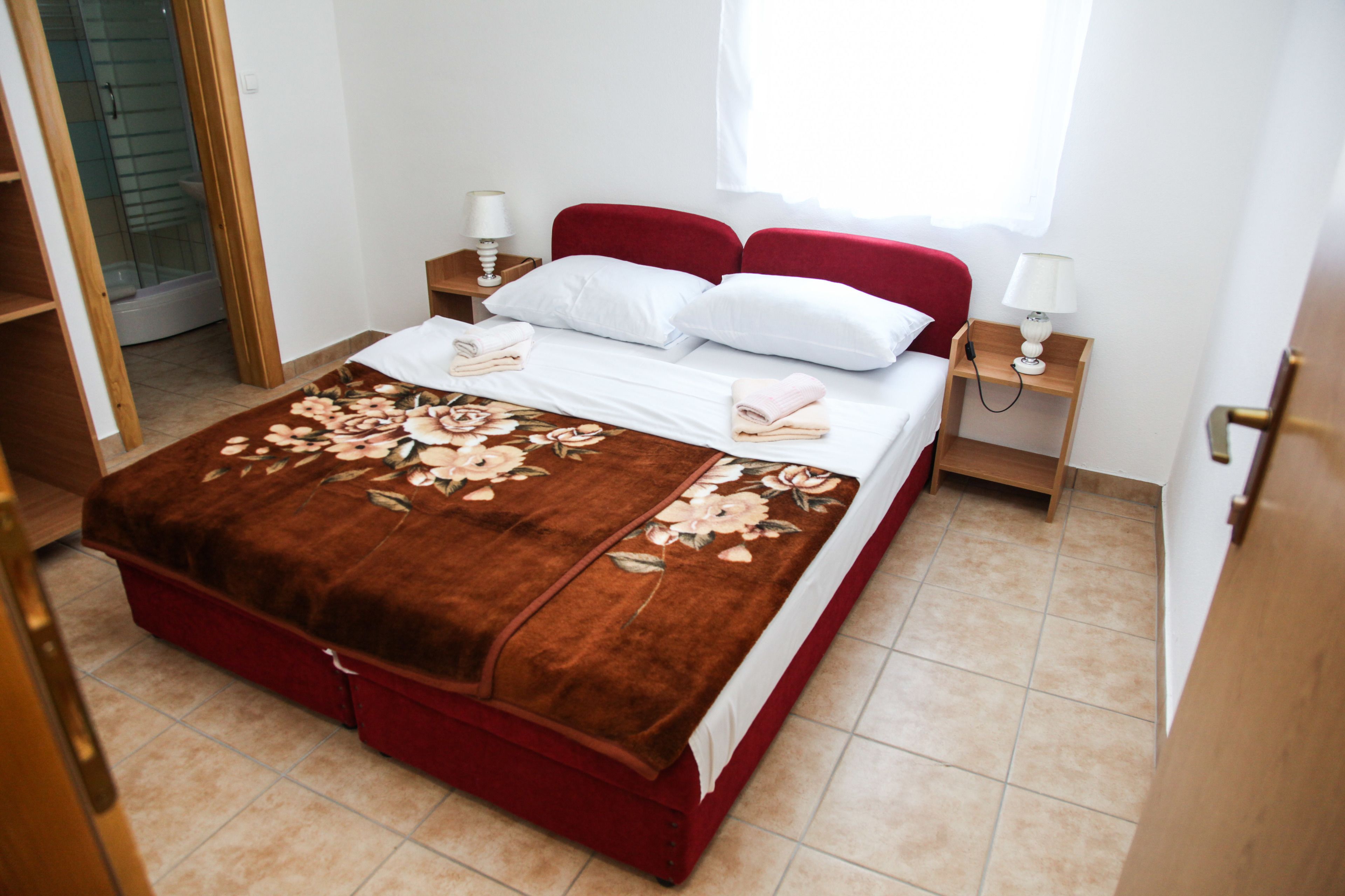 standard room, 2 single beds | laptop workspace, blackout curtains, soundproofing, free wifi