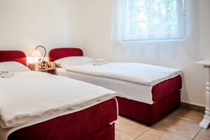 Room - Family guesthouse in forest Ana & Stjepan Nikolic (Citluk)