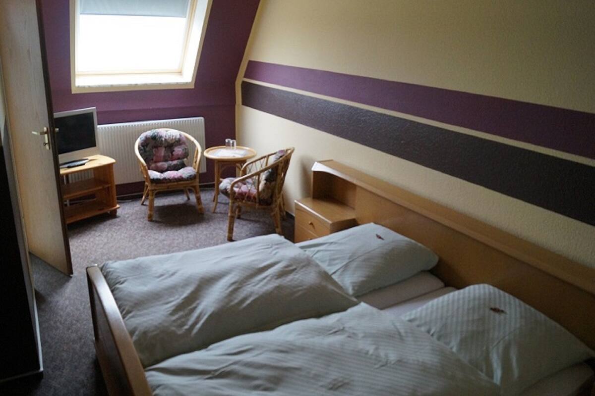 Double Room, Garden View | Hypo-allergenic bedding available, blackout drapes, cribs (free)