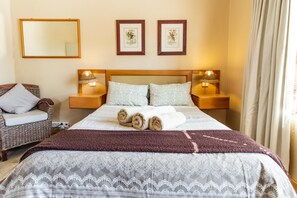Bureau, Wi-Fi gratuit, draps fournis