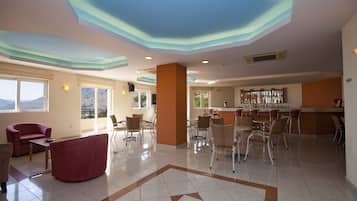 Bar lounge