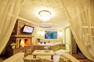 Ropa de cama de alta calidad y minibar 