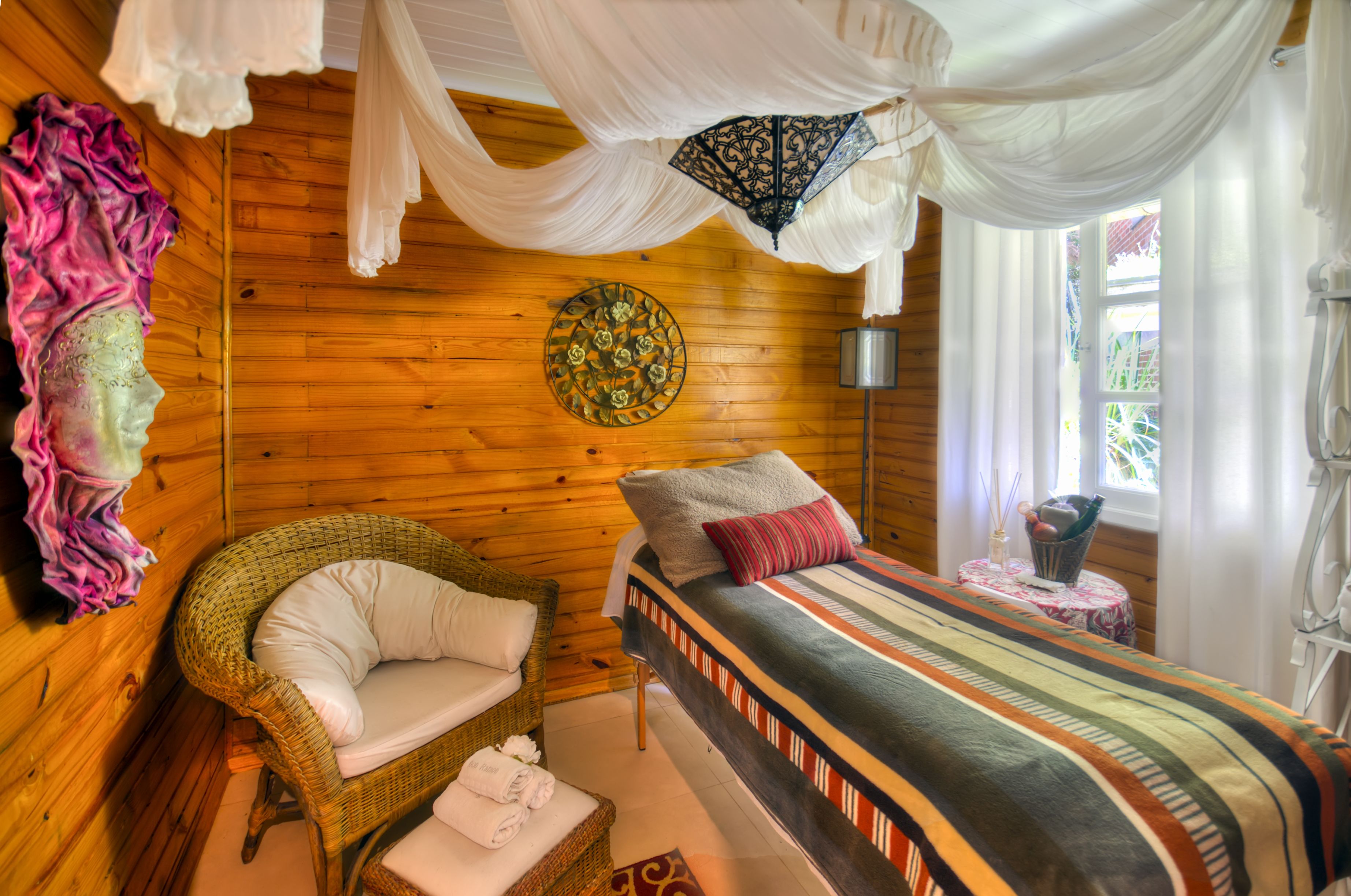 couples treatment room(s), hot tub, body treatments, mud baths